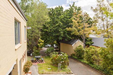 Graham Apartments - Accommodation Search 5