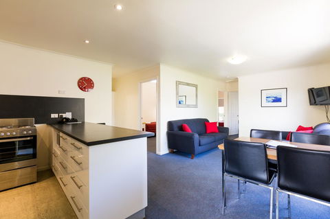 Graham Apartments - Accommodation Search 14