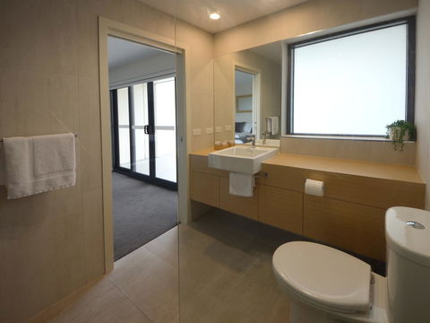 Kangaroo Bay Apartments - Accommodation Search 8