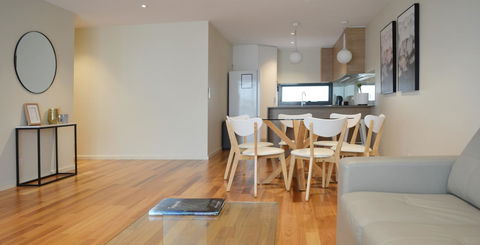 Kangaroo Bay Apartments - Accommodation Search 14