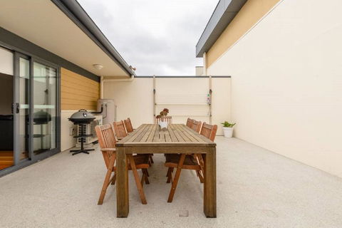 Kangaroo Bay Apartments - Accommodation Search 19