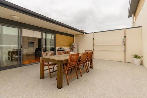 Kangaroo Bay Apartments - Accommodation Search 21