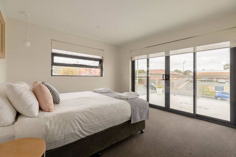 Kangaroo Bay Apartments - Accommodation Search 28