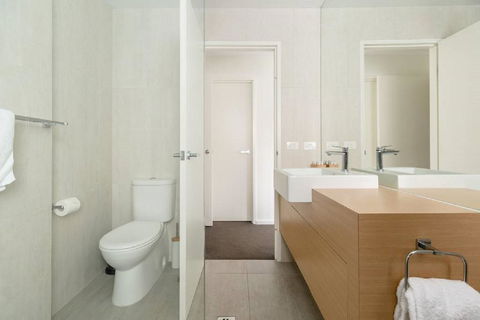 Kangaroo Bay Apartments - Accommodation Search 43