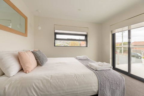 Kangaroo Bay Apartments - Accommodation Search 29