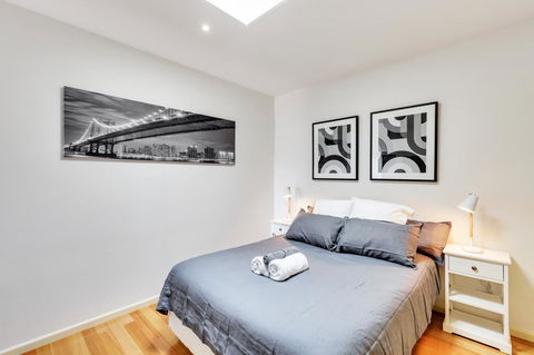 Bellerive Marina View Apartments NO 27 - Accommodation Search 9
