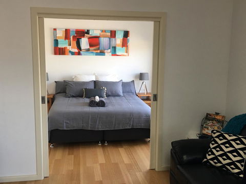 Bellerive Marina View Apartments NO 27 - Accommodation Search 12