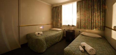 Parklane Motel - Accommodation Search 25