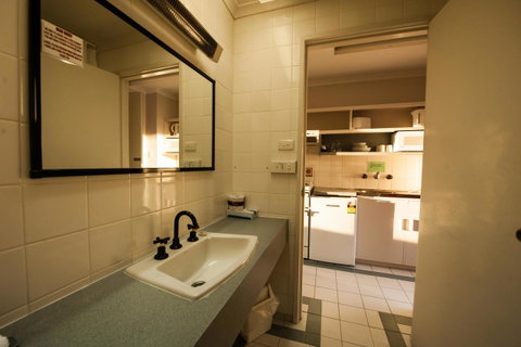 Parklane Motel - Accommodation Search 24