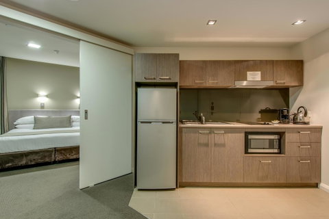 Mantra Collins Hotel - Accommodation Search 24