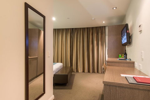 Mantra Collins Hotel - Accommodation Search 38