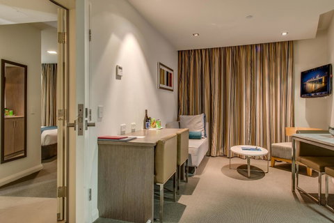 Mantra Collins Hotel - Accommodation Search 25