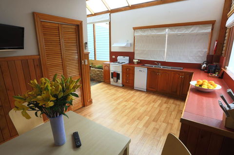 @ The Beach & Not Quite @ The Beach Holiday Cottages - Stanley - Accommodation Search 16