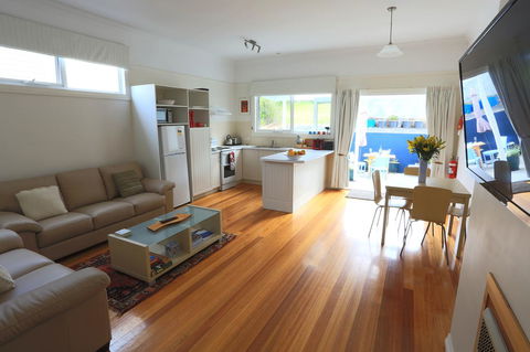 @ The Beach & Not Quite @ The Beach Holiday Cottages - Stanley - Accommodation Search 22