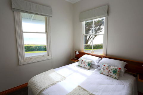 @ The Beach & Not Quite @ The Beach Holiday Cottages - Stanley - Accommodation Search 10