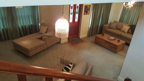 City Townhouse Walking Distance To City - Accommodation Search 8