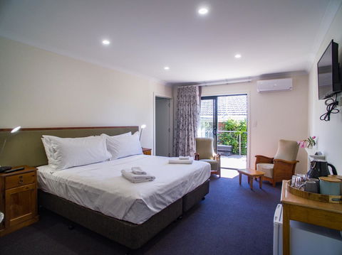 Tamar House - Accommodation Search 19