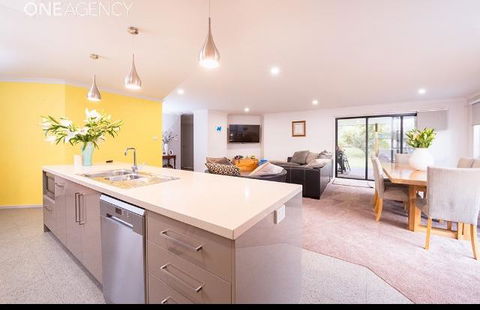 Euphoria House - Accommodation Search 0