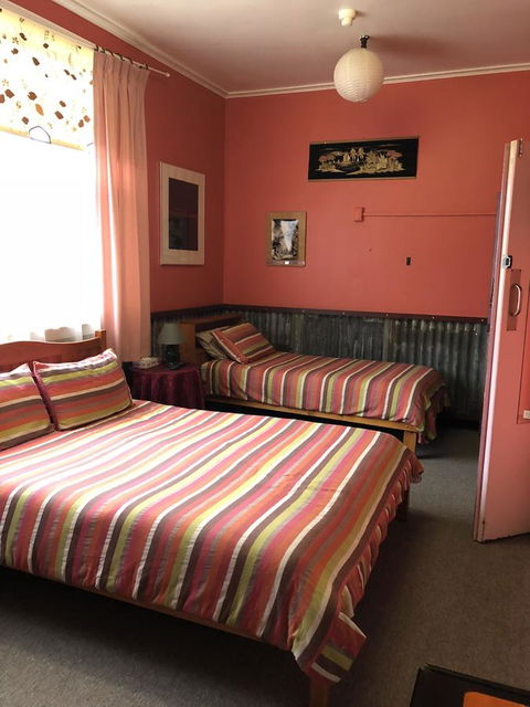 Mount Black Lodge - Accommodation Search 7
