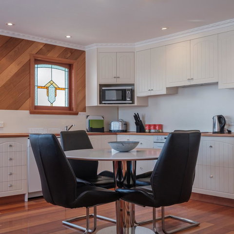 Cod Rock Point - Accommodation Search 10
