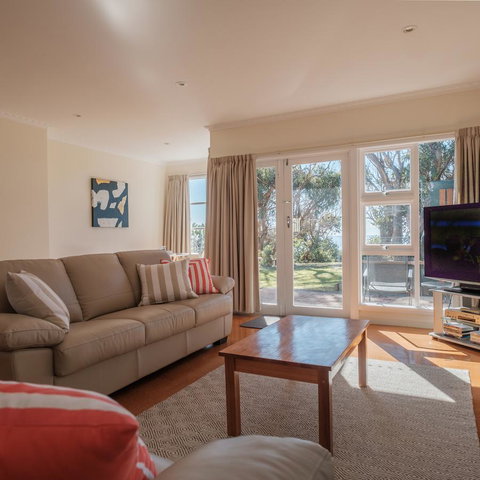 Cod Rock Point - Accommodation Search 17