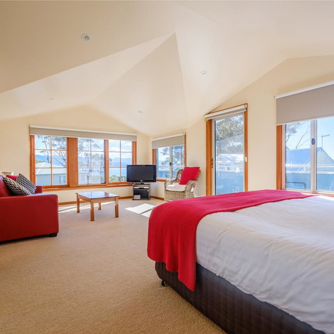 Cod Rock Point - Accommodation Search 11
