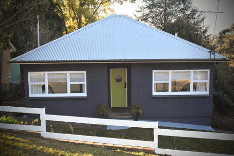 NEW Winston Cottage Leura Views & Location - Accommodation Search 0
