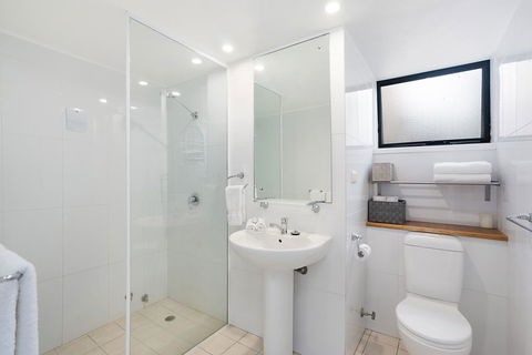 Newcastle Short Stay Apartments - Flagstaff Apartment - Accommodation Search 3