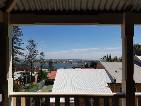 Newcastle Short Stay Apartments - Vista Apartment - Accommodation Search 0