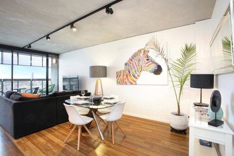 NGV Art Centre Retreat - StayCentral - Accommodation Search 0