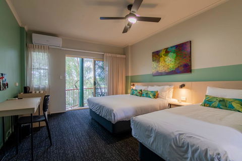 Nightcap At Waterfront Hotel - Accommodation Search 2