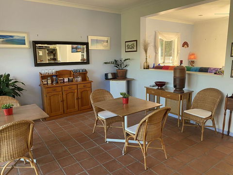 Ninderry Manor Luxury Bed And Breakfast - Accommodation Search 1