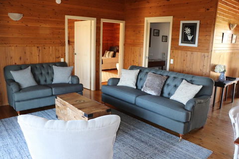 North Lodge Clan Cottage - Accommodation Search 3