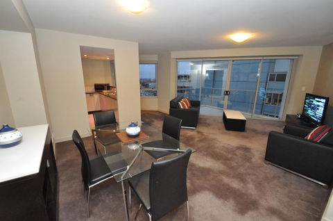 North Sydney Fully Self Contained Modern 2 Bed Apartment (2207BER) - Accommodation Search 0