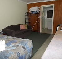 Oakridge Motel Tourist Park - Accommodation Search