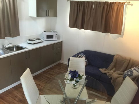 Oakridge Motel Tourist Park - Accommodation Search 1