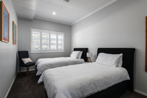 Ocean Break Coolum - Accommodation Search 2