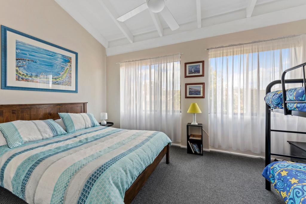 Mollymook NSW Accommodation Search
