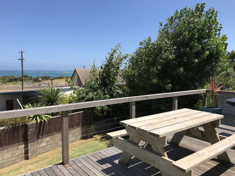 OCEAN VIEWS - Accommodation Search 2