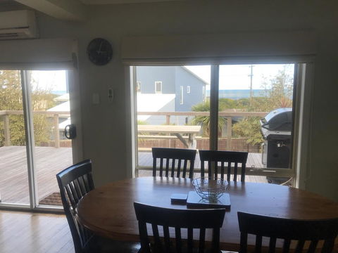OCEAN VIEWS - Accommodation Search 3