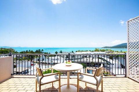 OCEAN VIEWS 10 - Accommodation Search 1
