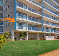 Oceanic 2 - On Main Beach - Accommodation Search