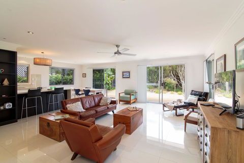 Oceanic Dr 133 - WHALE WATCHERS DELIGHT - Accommodation Search 2