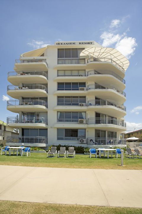Oceanside Resort - Absolute Beachfront Apartments - Accommodation Search 3