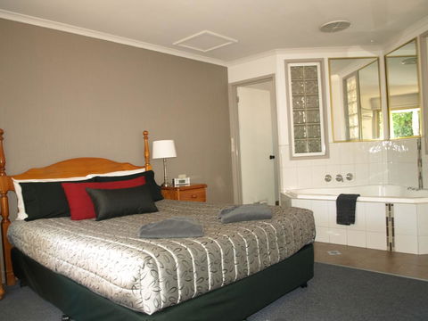 Old Coach Motor Inn Echuca - Accommodation Search 1