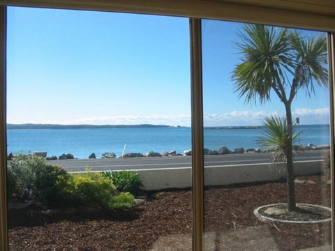 On Casey's - Accommodation Search 3