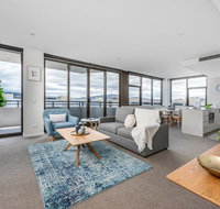Oversized Luxe 1 Bedder - Amazing Barton - Gym - Accommodation Search