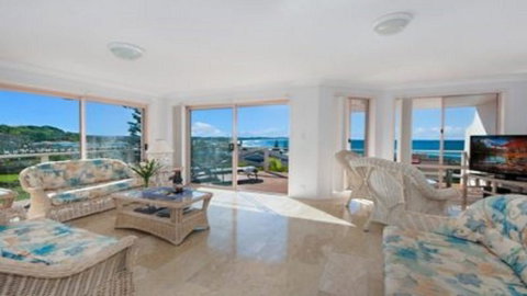 Pacific Rose - Winter Holiday Special - Accommodation Search 0
