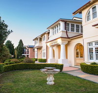 Palais Royale - Accommodation Search