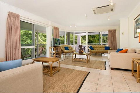 Palm Cove Penthouse - Accommodation Search 3